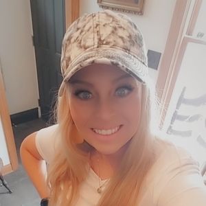 Meet your Posher, Lydia